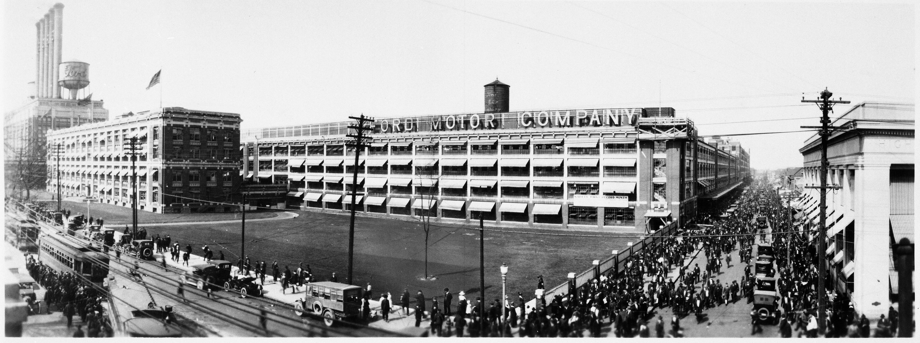 The Highland Park Plant in 1913.